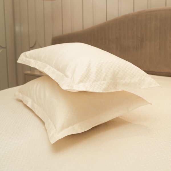 Jacquard Checkmate- Ivory 400 TC - Image 2