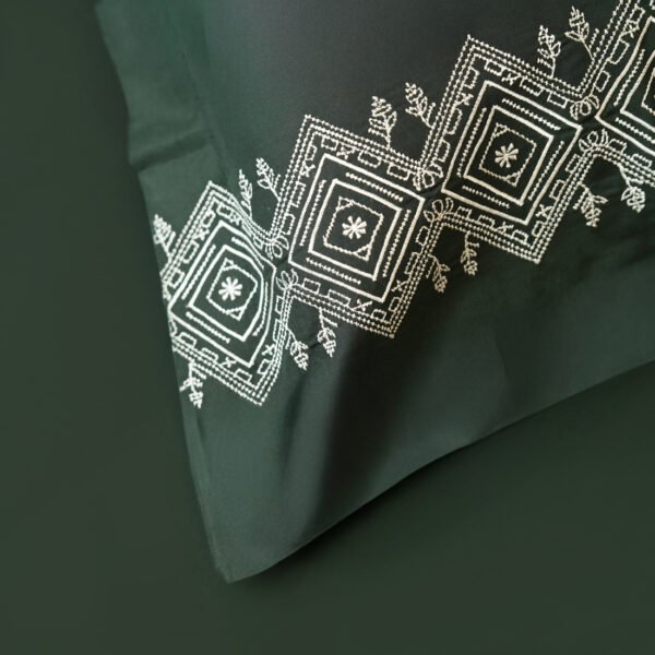 Reysha Embroidery Cotton Bedsheet- Leafy Lattice Forest Green 400 TC - Image 2